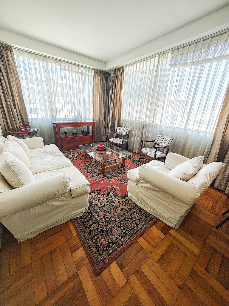 Peru Av. steps from the beach  2BR near the Casino