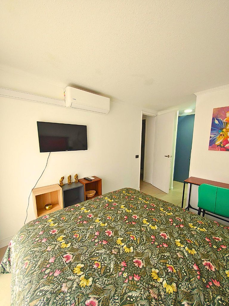 Providencia 2D/2B Apartment with Pool and Parking