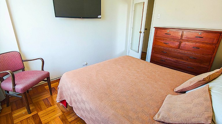 Peru Av. steps from the beach  2BR near the Casino
